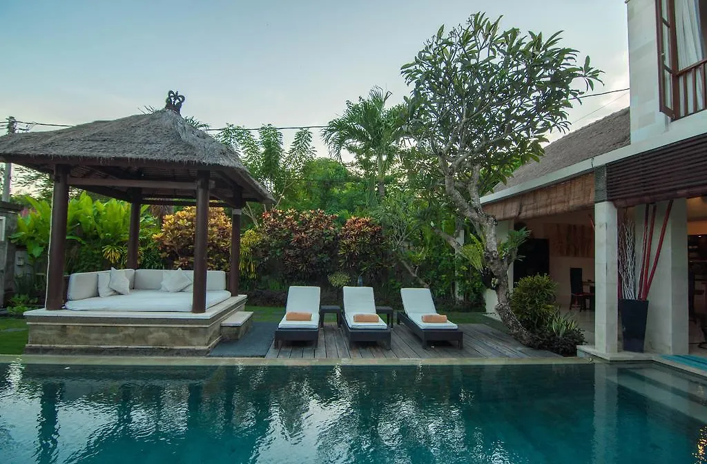 Arwana Estate Villa Seminyak  0*, Seminyak (Bali)
