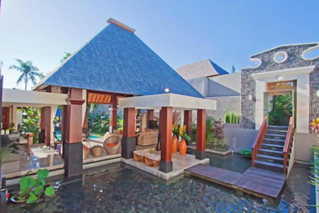 Arwana Estate Villa Seminyak  Seminyak (Bali)